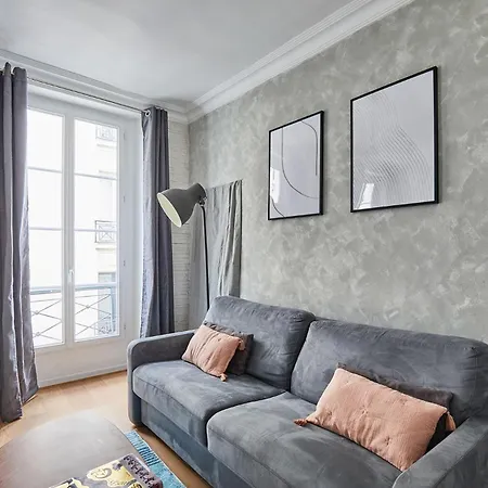 Center Of By Prestige Paříž