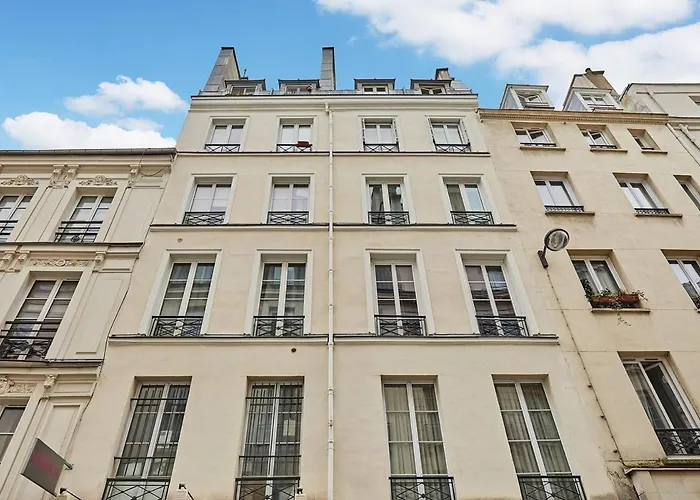 Center Of By Prestige * 巴黎